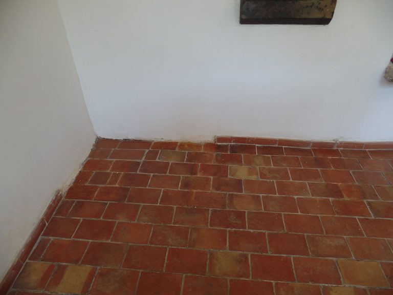 Reprise-sur-carreaux-bruts-après-768x576