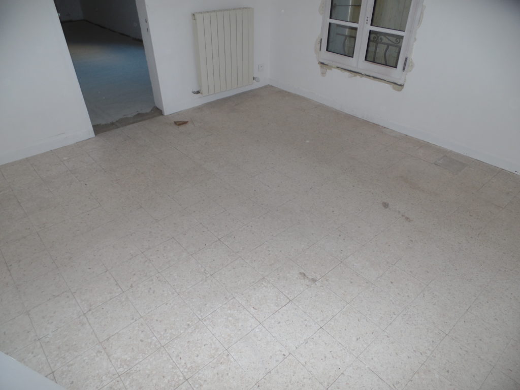 SOLAG-Maître-Restaurateur-Solier-Granito-Goult-84-Chambre-Avant-1024x768